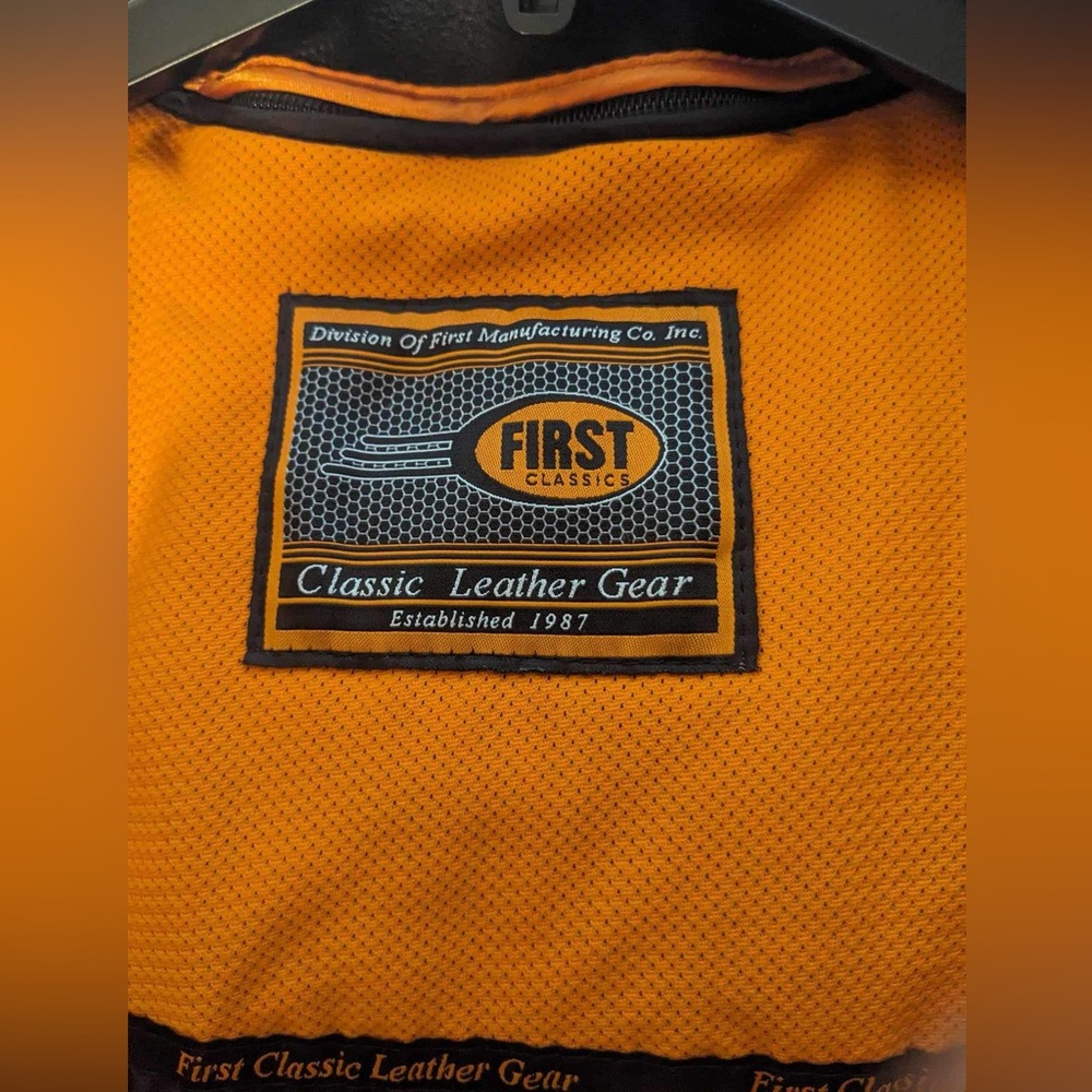 First Classics Leather Jacket Youth Size Small - Picture 4 of 5